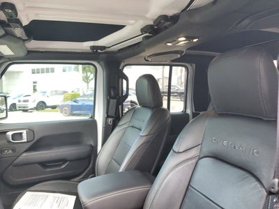 2022 Jeep Gladiator Overland 4WD