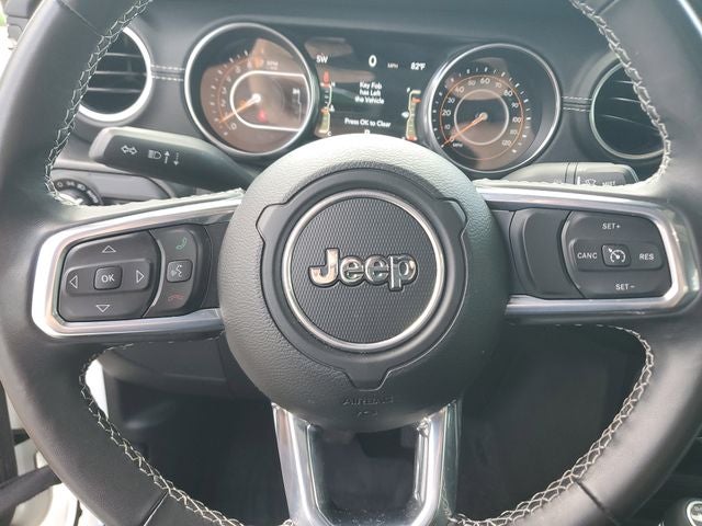 2022 Jeep Gladiator Overland 4WD