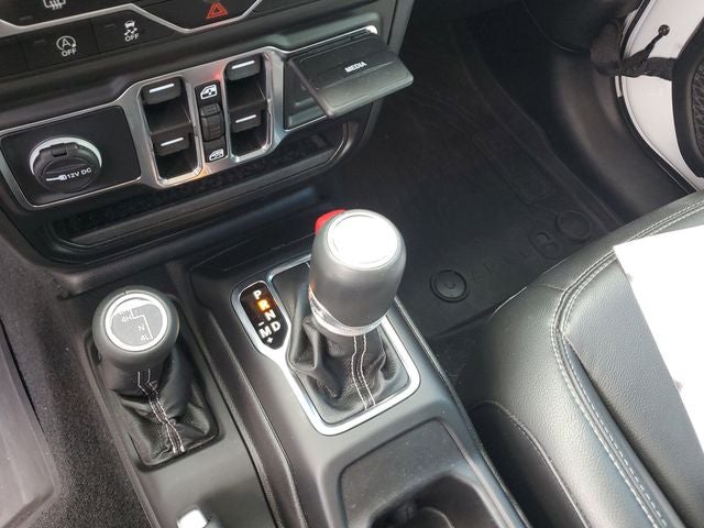 2022 Jeep Gladiator Overland 4WD