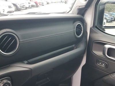 2022 Jeep Gladiator Overland 4WD