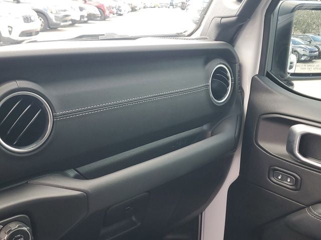 2022 Jeep Gladiator Overland 4WD