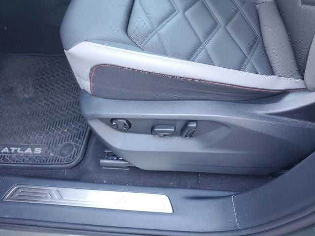 2024 Volkswagen Atlas 2.0T Peak Edition SE w/Technology AWD