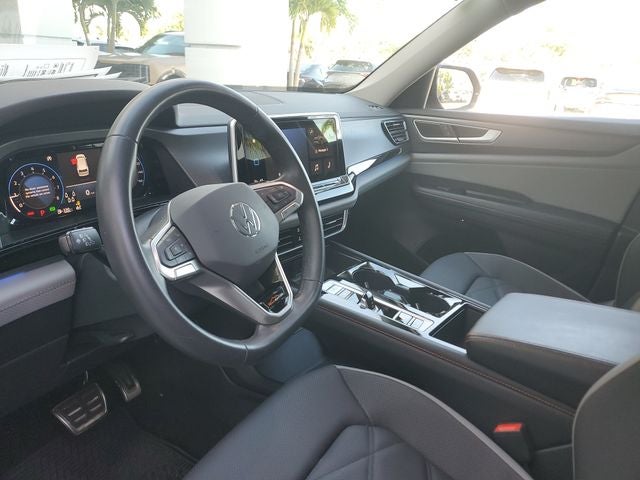 2024 Volkswagen Atlas 2.0T Peak Edition SE w/Technology AWD