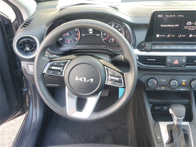 2023 Kia Forte LXS w/ Technology Package