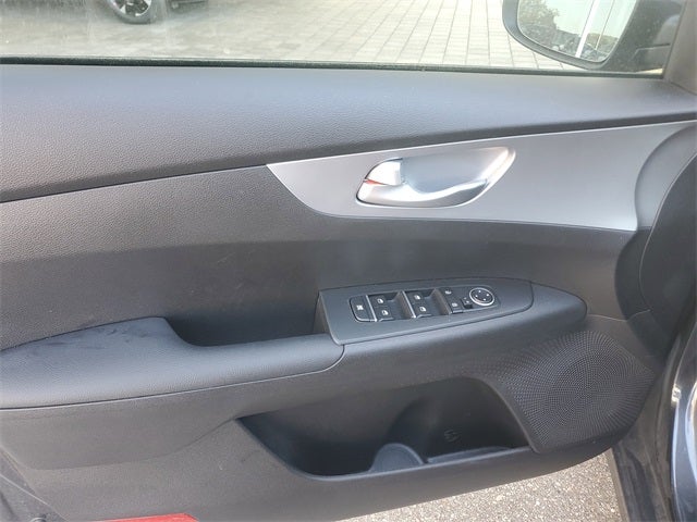 2023 Kia Forte LXS w/ Technology Package