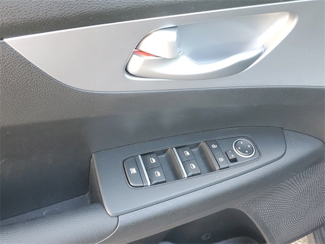 2023 Kia Forte LXS w/ Technology Package