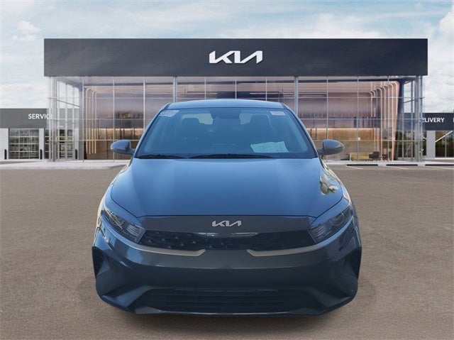 2023 Kia Forte LXS w/ Technology Package