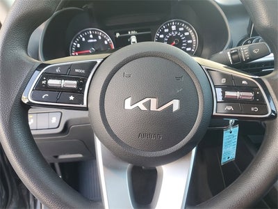 2023 Kia Forte LXS w/ Technology Package