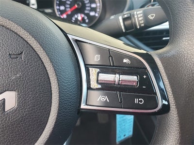 2023 Kia Forte LXS w/ Technology Package