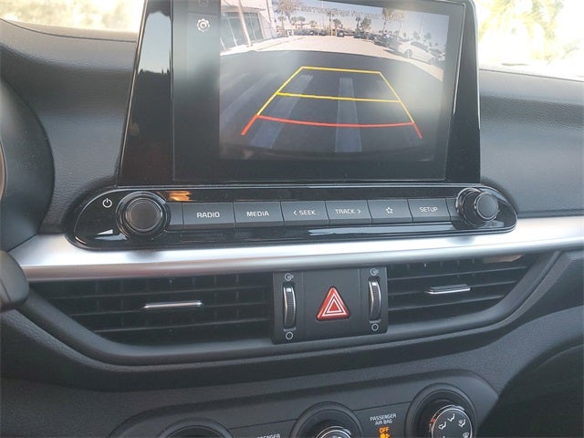 2023 Kia Forte LXS w/ Technology Package