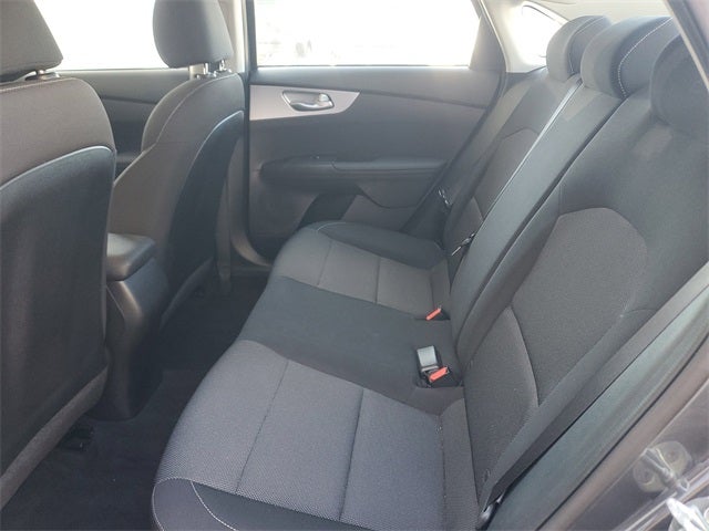 2023 Kia Forte LXS w/ Technology Package