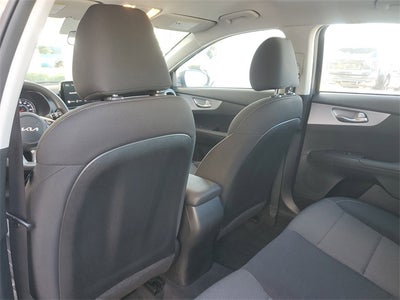 2023 Kia Forte LXS w/ Technology Package