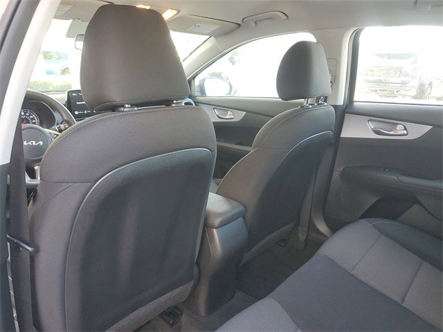 2023 Kia Forte LXS w/ Technology Package