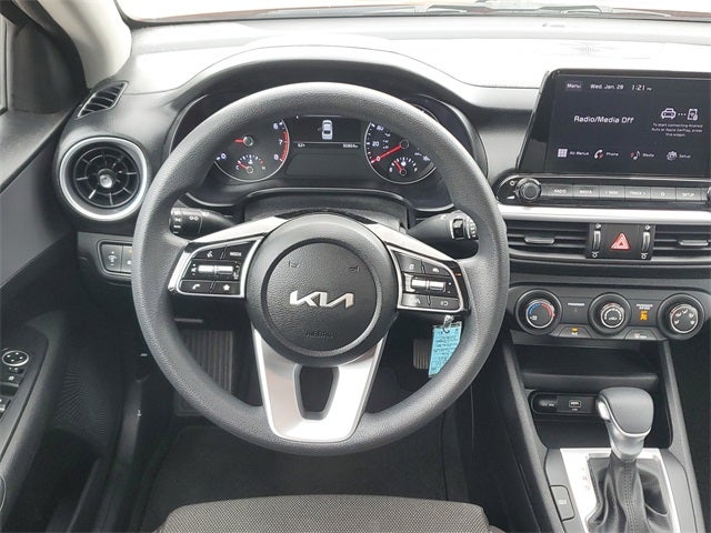 2023 Kia Forte LXS w/ Technology Package