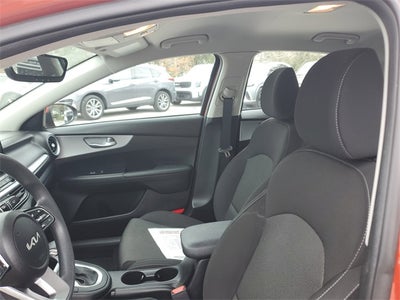 2023 Kia Forte LXS w/ Technology Package