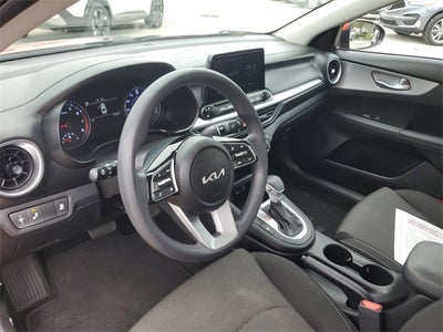 2023 Kia Forte LXS w/ Technology Package