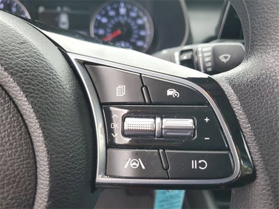 2023 Kia Forte LXS w/ Technology Package