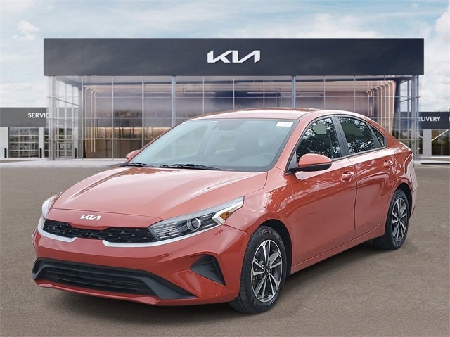 2023 Kia Forte LXS w/ Technology Package