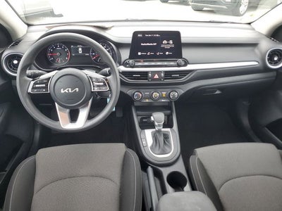 2024 Kia Forte LXS w/ Technoloy Package