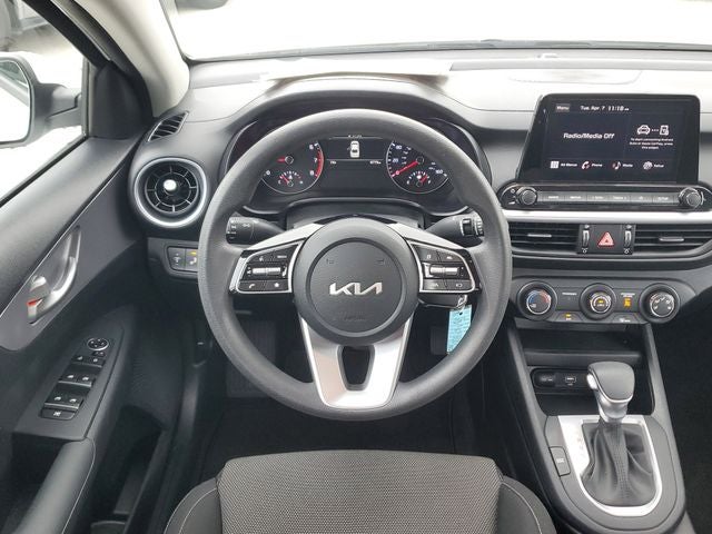 2024 Kia Forte LXS w/ Technoloy Package