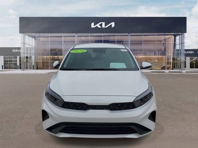 2024 Kia Forte LXS w/ Technoloy Package