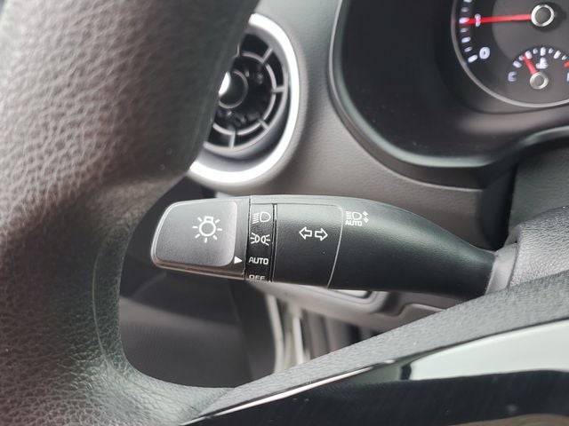 2024 Kia Forte LXS w/ Technoloy Package