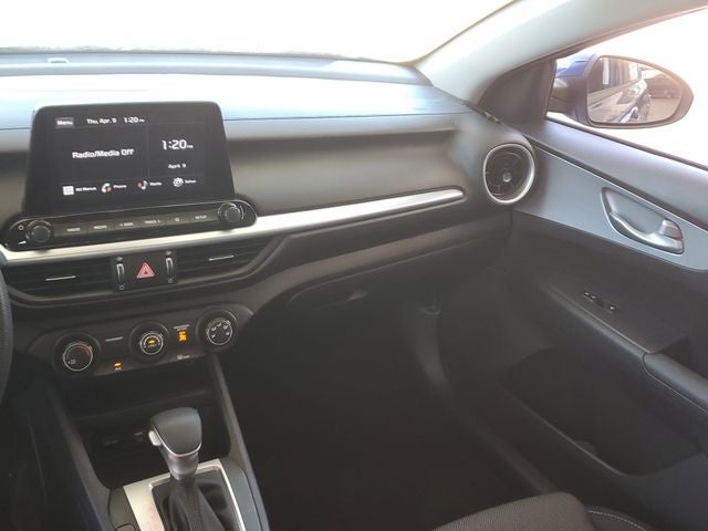 2023 Kia Forte LXS w/ Technology Package