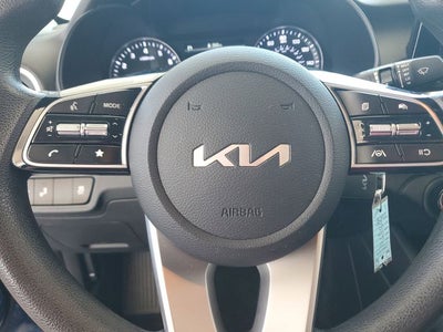 2023 Kia Forte LXS w/ Technology Package