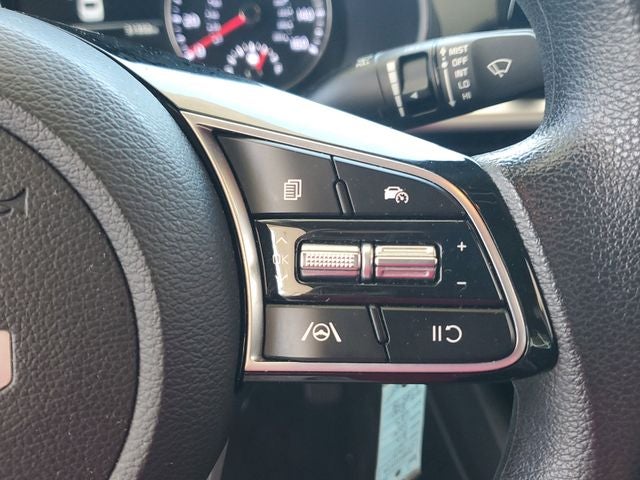 2023 Kia Forte LXS w/ Technology Package