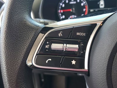 2023 Kia Forte LXS w/ Technology Package