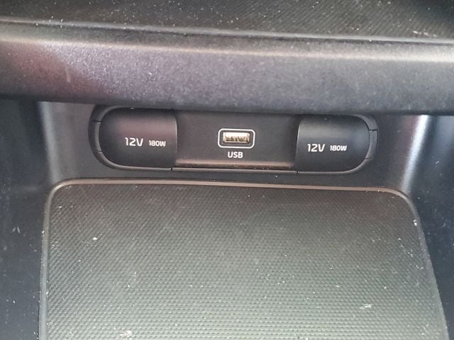 2023 Kia Forte LXS w/ Technology Package