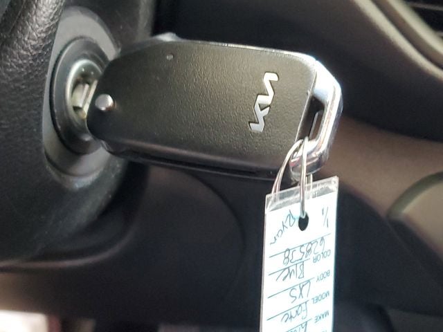 2023 Kia Forte LXS w/ Technology Package