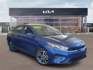 2023 Kia Forte LXS w/ Technology Package