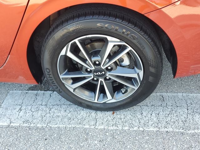 2023 Kia Forte LXS w/ Technology Package
