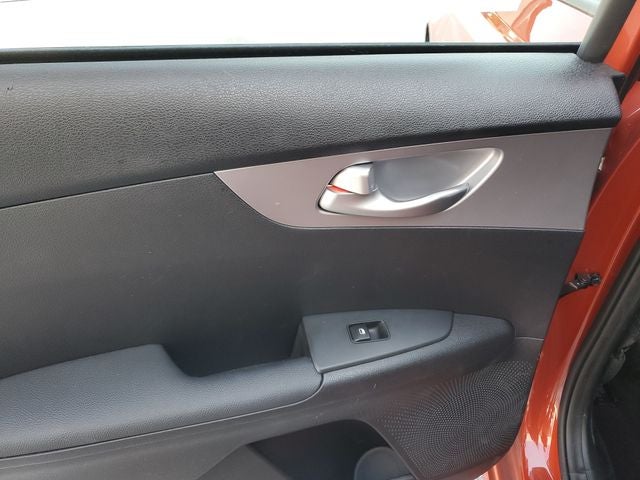 2023 Kia Forte LXS w/ Technology Package