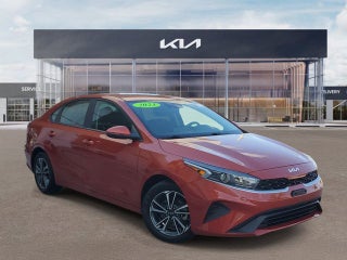 2023 Kia Forte LXS w/ Technology Package