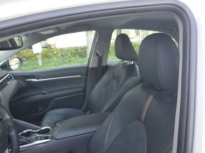 2018 Toyota Camry Hybrid XLE