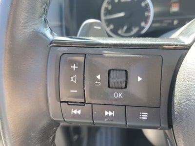 2022 Nissan Pathfinder SL