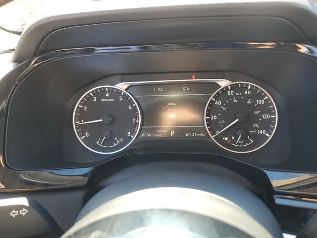 2022 Nissan Pathfinder SL