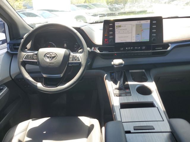2021 Toyota Sienna XSE 7 Passenger