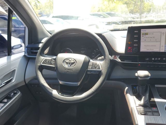 2021 Toyota Sienna XSE 7 Passenger