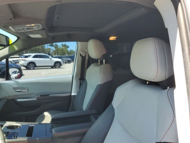 2021 Toyota Sienna XSE 7 Passenger