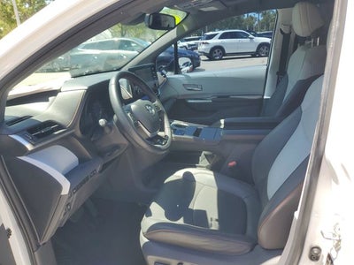 2021 Toyota Sienna XSE 7 Passenger