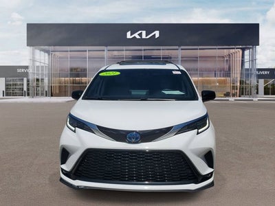 2021 Toyota Sienna XSE 7 Passenger