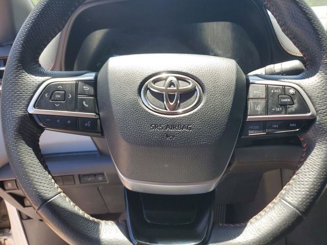 2021 Toyota Sienna XSE 7 Passenger