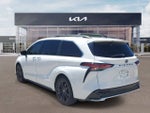 2021 Toyota Sienna XSE 7 Passenger