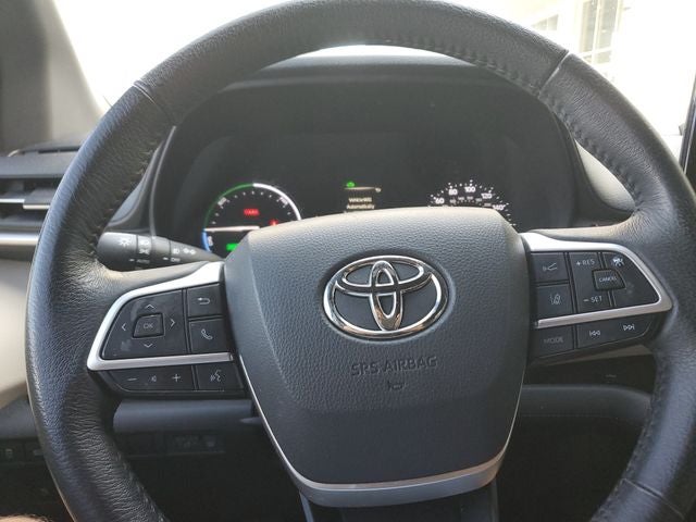 2021 Toyota Sienna XLE 8 Passenger
