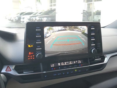 2021 Toyota Sienna XLE 8 Passenger