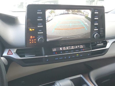 2021 Toyota Sienna XLE 8 Passenger