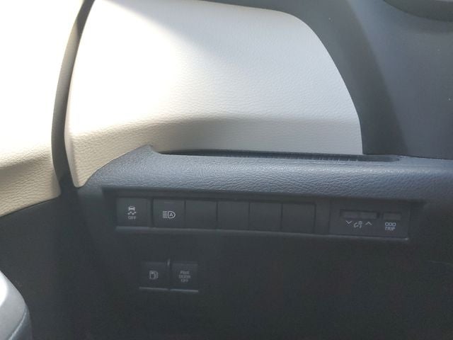 2021 Toyota Sienna XLE 8 Passenger